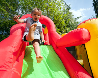 Kids Gainesville: Inflatables and Attractions - Fun 4 Gator Kids